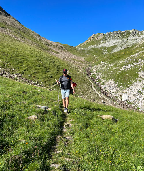 Hiken tijdens de zomervakantie in het Franse La Plagne: genieten in de bergen!