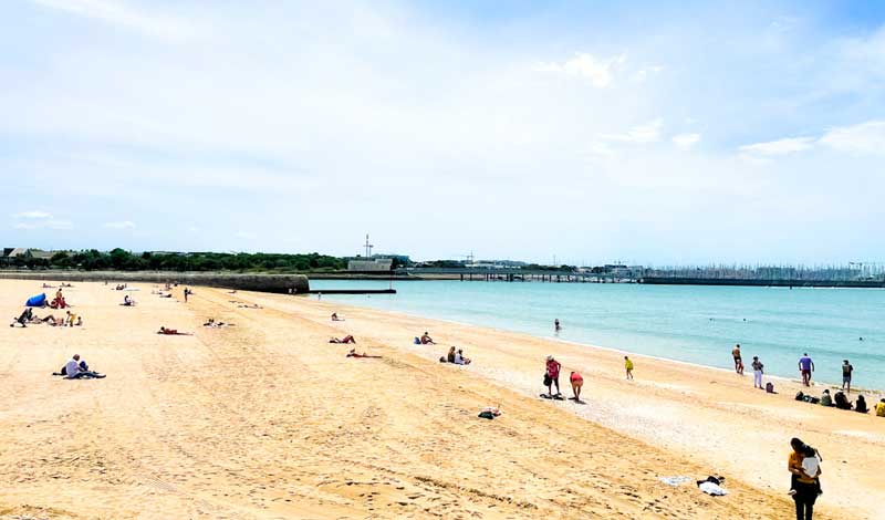 Strand bij centrum La Rochelle in Frankrijk