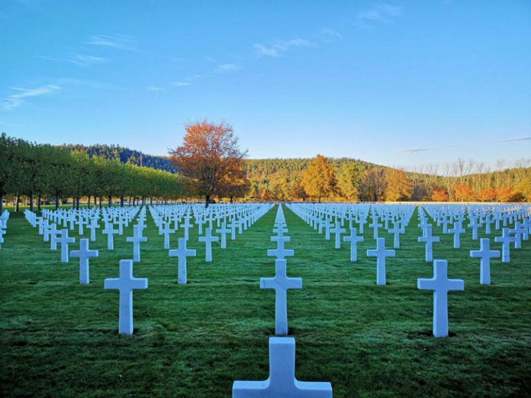 Tweede-Wereldoorlog-reis-amerikaanse-begraafplaats