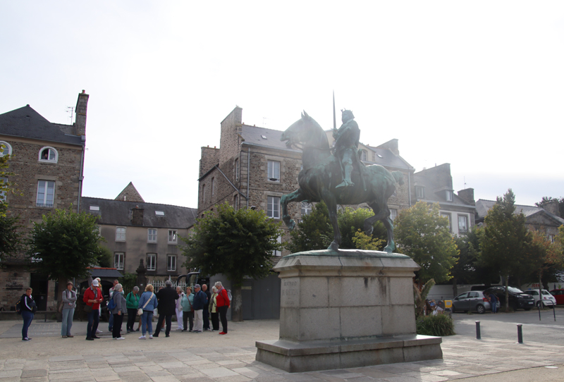 Standbeeld in Dinan