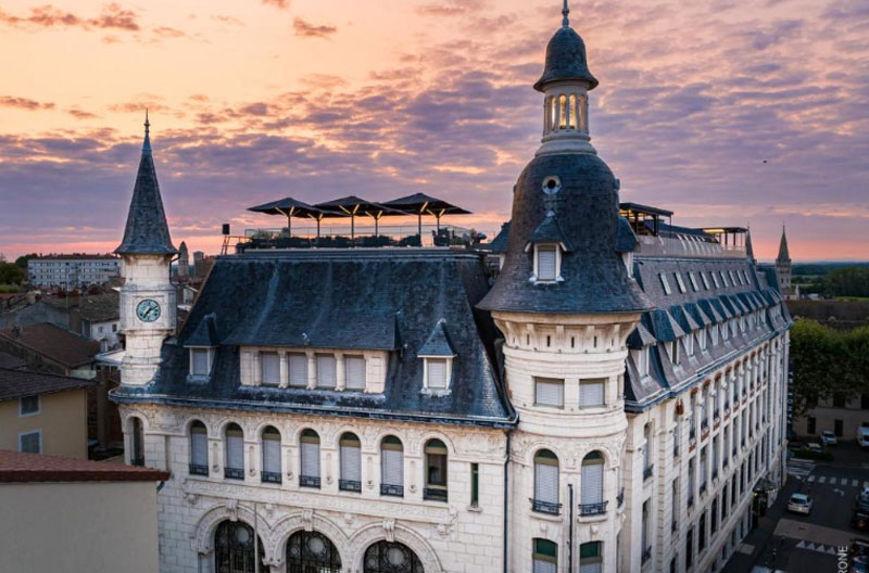 Panorama 360 hotel met rooftopbar in Mâcon