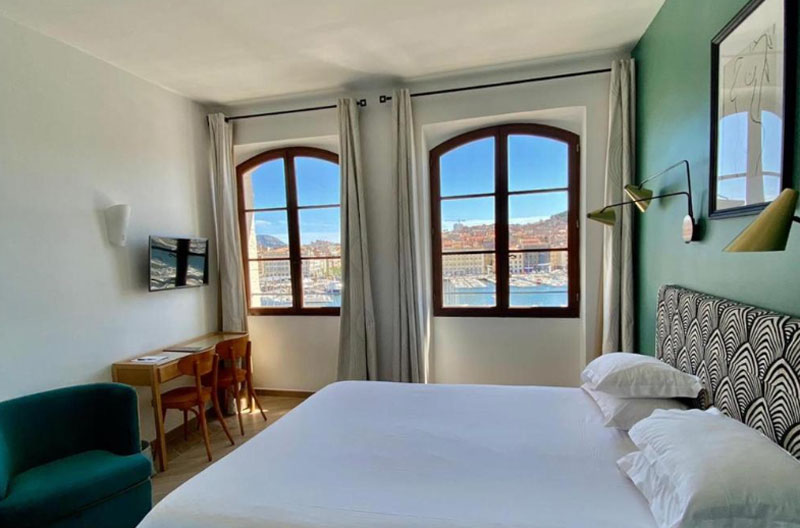 Hotel Belle Vue Vieux Port in Marseille met uitzicht over de haven