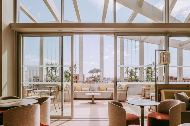 Sangha Toulouse hotelkamer met modern interieur