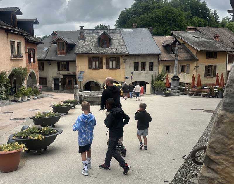 Is Alby-sur-Chéran leuk om te bezoeken met kinderen?