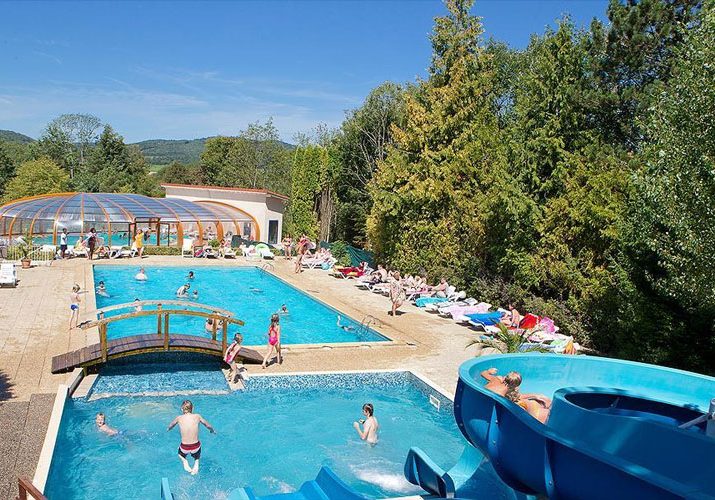 Campings-Jura,-Camping-Le-Moulin